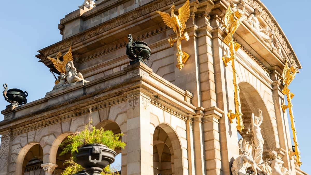 Creadores AR: negociar con marcas francesas en Bilibili