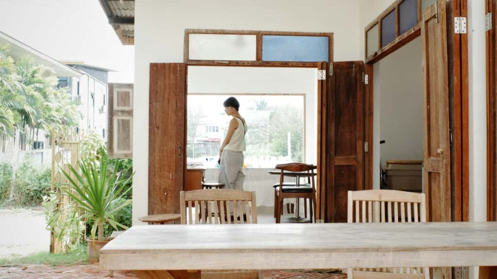 Estrategia practica para creators argentinos que quieren escribir reviews largas para marcas de Arabia Saudita en TikTok: localizacion, acercamiento, negociacion y ejemplos concretos.