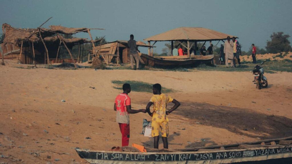 Guia practica para agencias y anunciantes argentinos que quieren localizar creadores marroquies vinculados a contenidos tipo Netflix y promocionar tours privados de lujo en Marruecos.