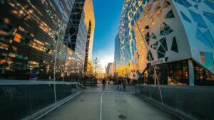 Guia practica para creadores en Argentina que quieren conectar con marcas de Bangladesh en Threads y lograr acuerdos de unboxing: tacticas, mensajes, ejemplos y errores que evitar.