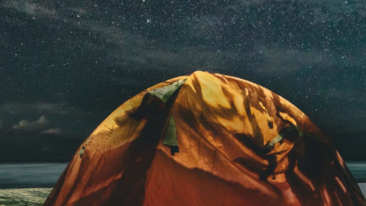 Creadores argentinos: cómo pitchar marcas polacas en Instagram y subirse a trends musicales