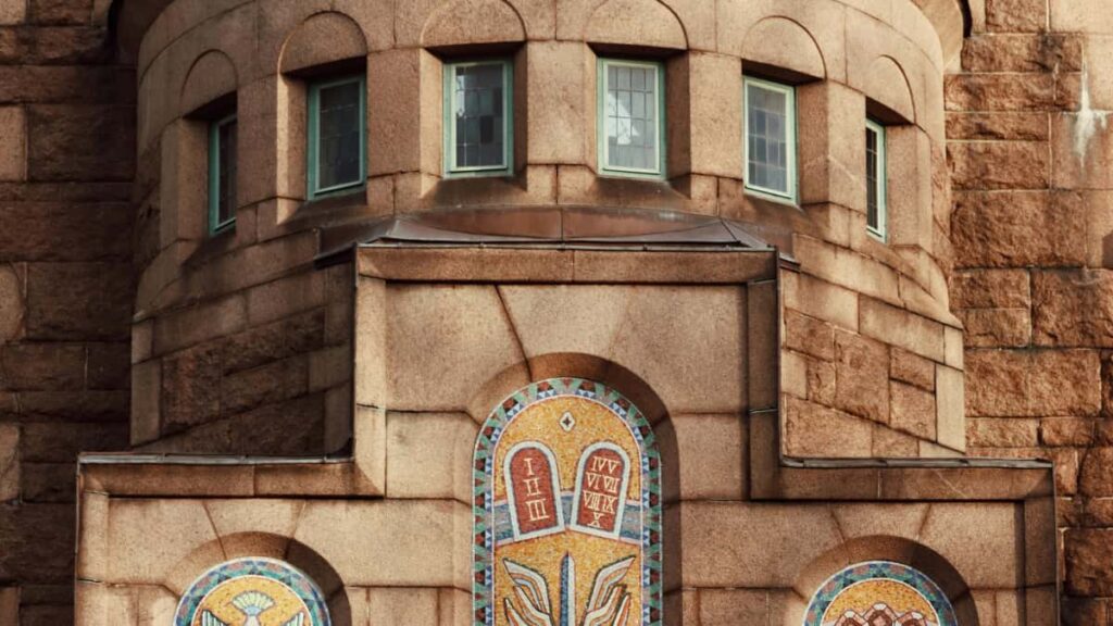 Guia practica para creadores en Argentina: pasos, herramientas y ejemplos reales para llegar a marcas irlandesas que anuncian en Hulu y conseguir oportunidades de UGC.