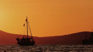 Guia practica para anunciantes argentinos: donde hallar creadores daneses en Threads, tacticas para contenido viral y pasos concretos para contactar y escalar.